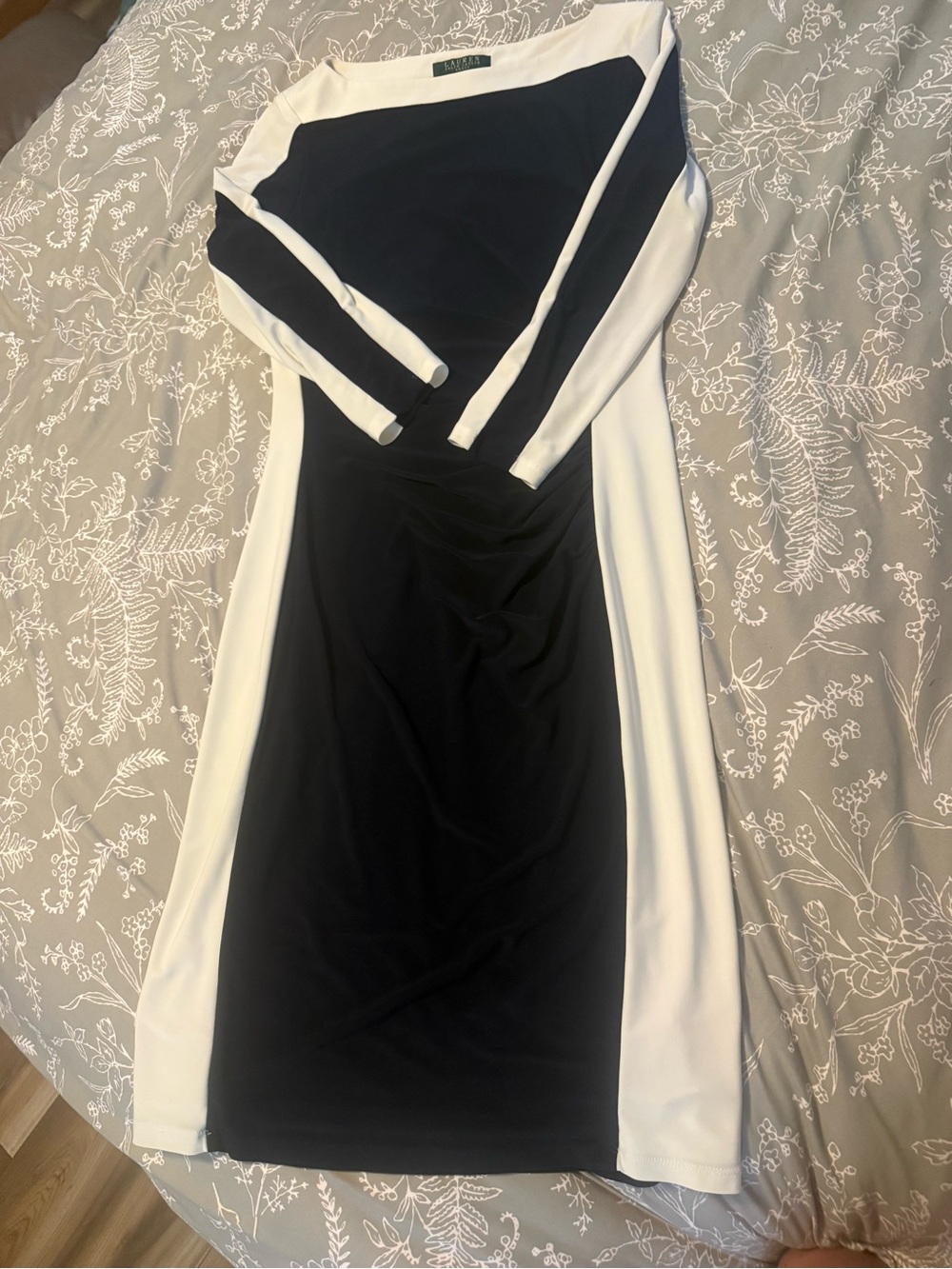 Lauren Ralph Lauren Chic Two-Tone Navy and White Long Sleeve Dress